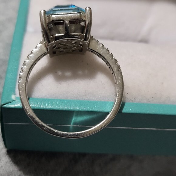 Genuine Blue Crystal Ring set in 925 !! NWOT - Picture 5 of 6